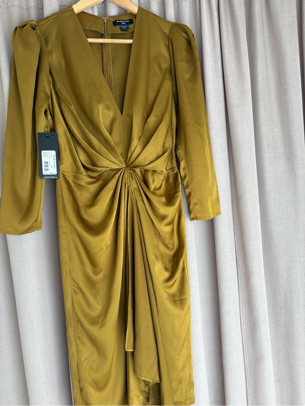 NWT Marciano by GUESS Kenny Dress Cider Gold Size 4 Cocktail Bodycon
